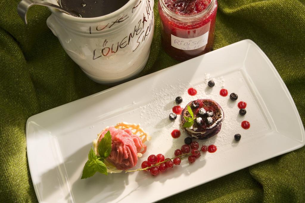 Natur-&Wanderhotel Tuxertal Eksteriør billede