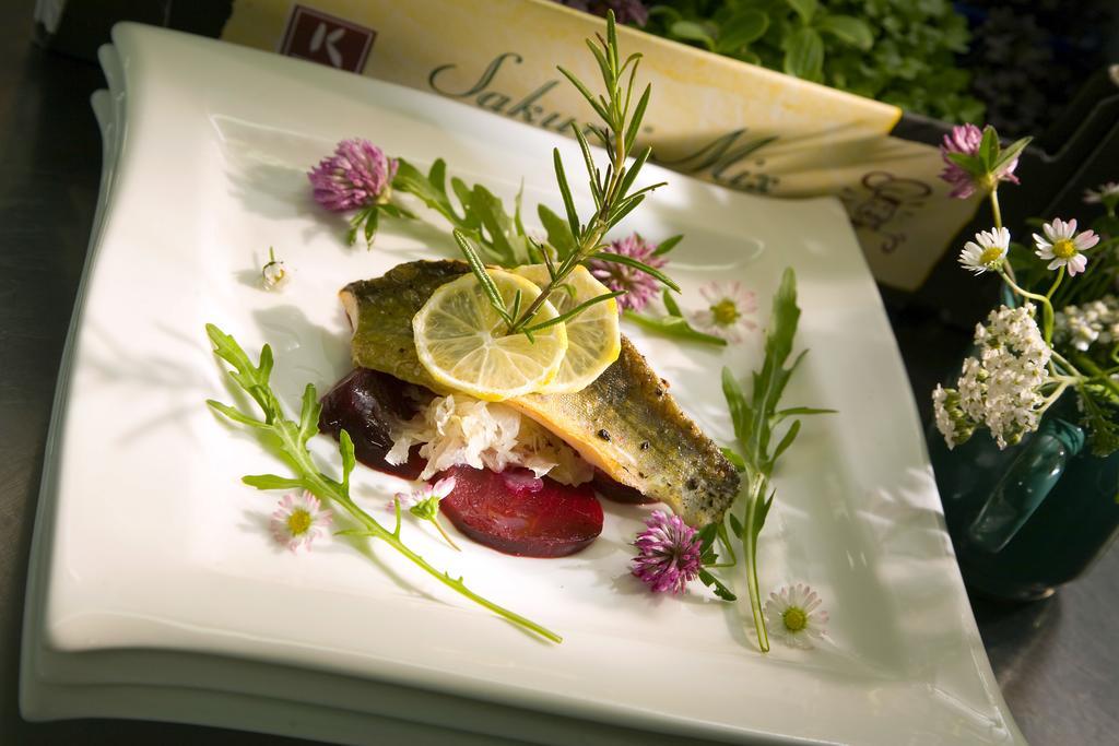 Natur-&Wanderhotel Tuxertal Eksteriør billede