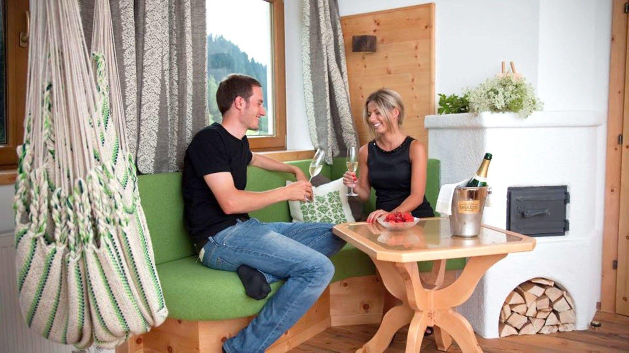 Natur-&Wanderhotel Tuxertal Eksteriør billede